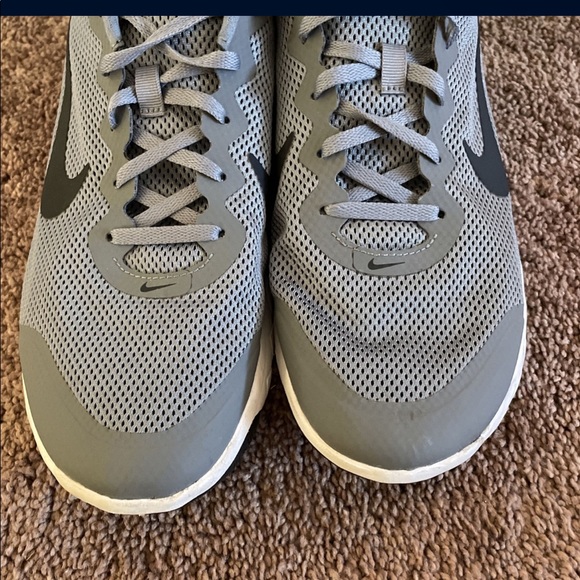 Nike running shoes - Picture 2 of 6